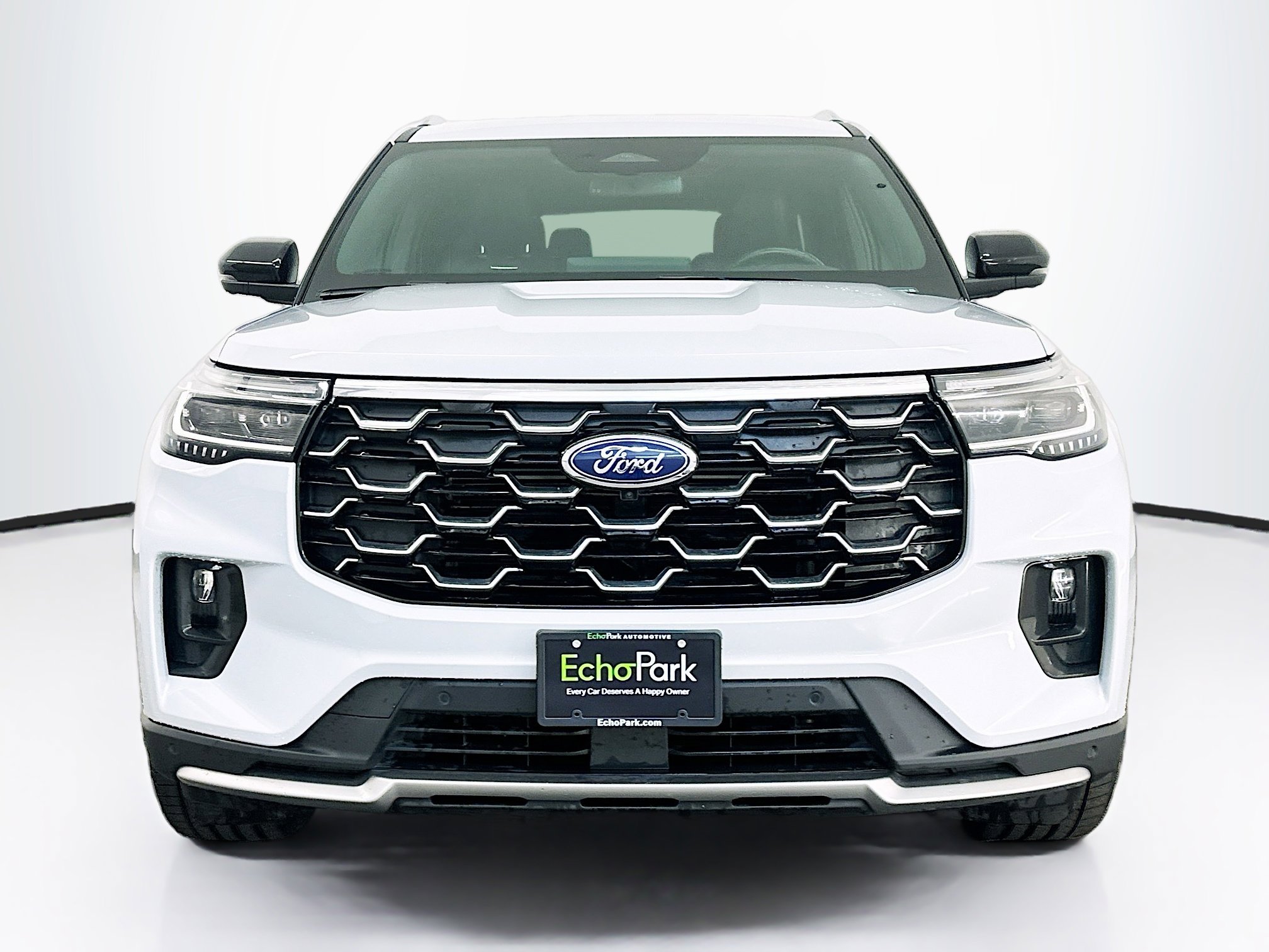 Used 2025 Ford Explorer Platinum w/ LUX Leather Package AWD/4WD image 2