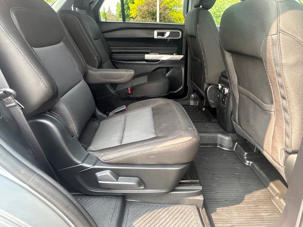 Used 2022 Ford Explorer XLT AWD/4WD image 21