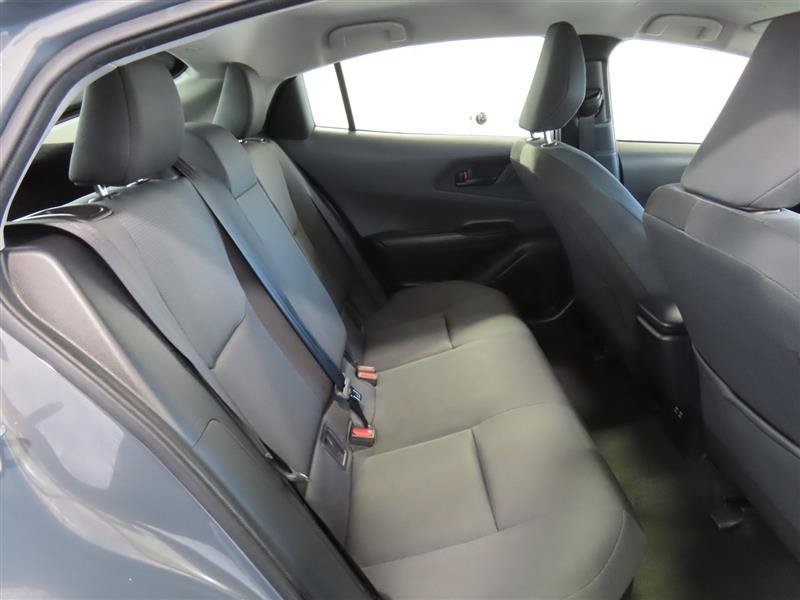 Used 2024 Toyota Prius LE FWD image 31