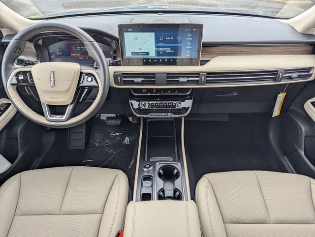 New 2026 Lincoln Corsair Reserve w/ Jet Appearance Package AWD/4WD image 13