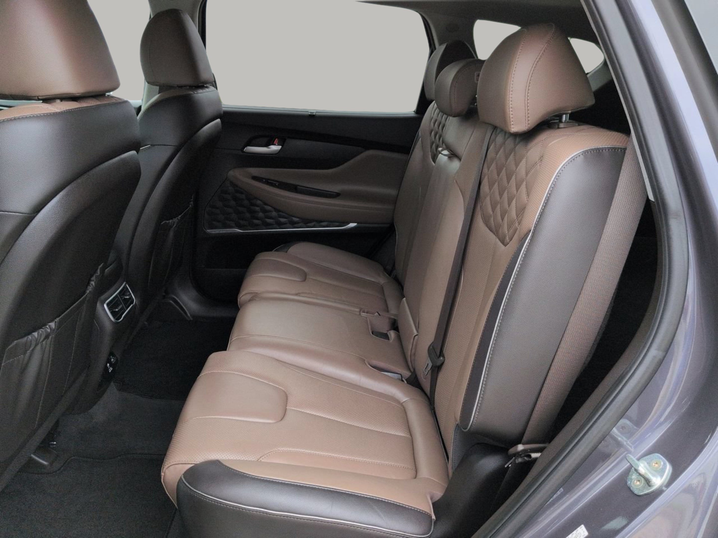 Used 2022 Hyundai Santa Fe Limited AWD/4WD image 19