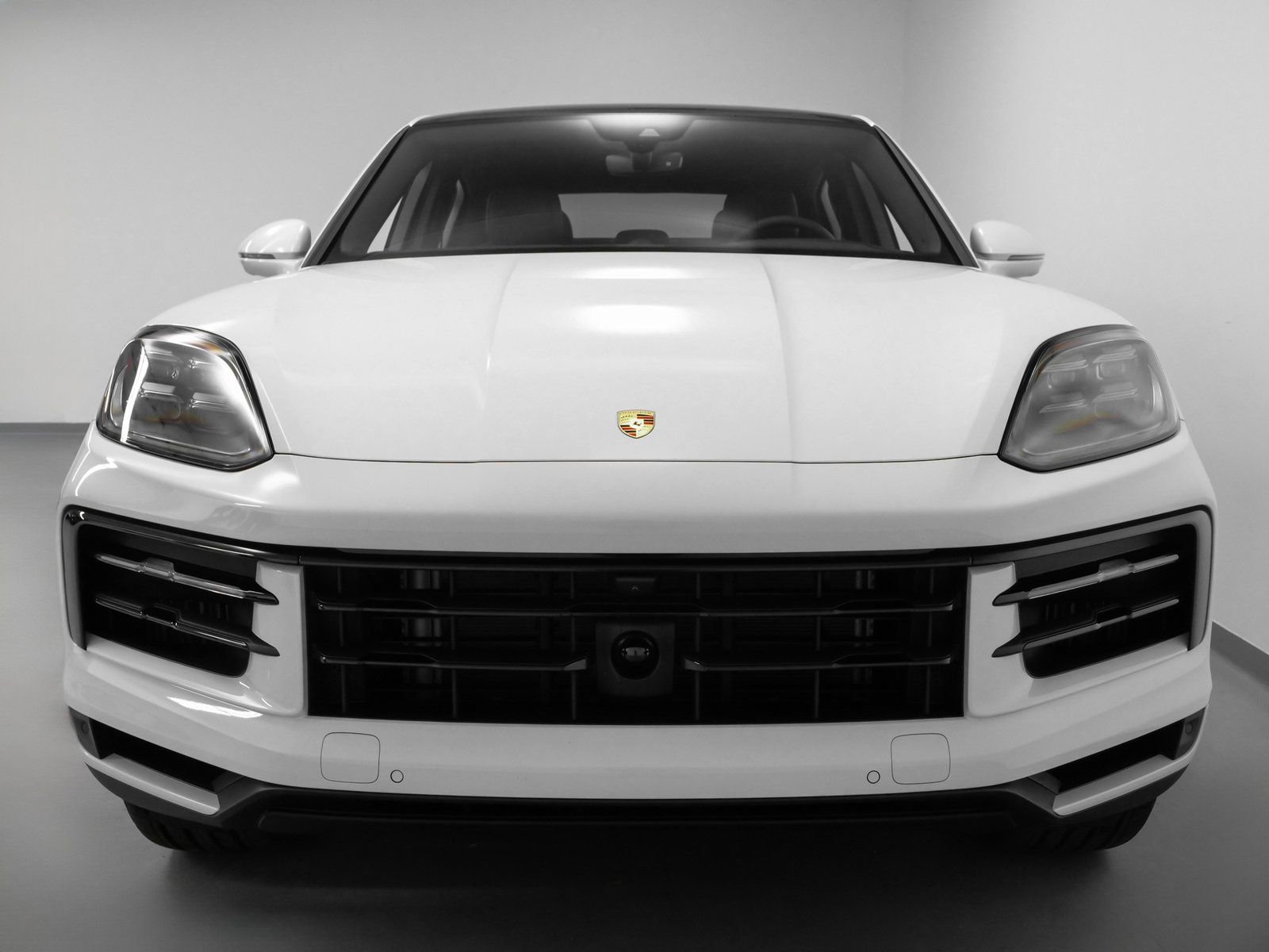 Certified 2024 Porsche Cayenne Coupe image 8