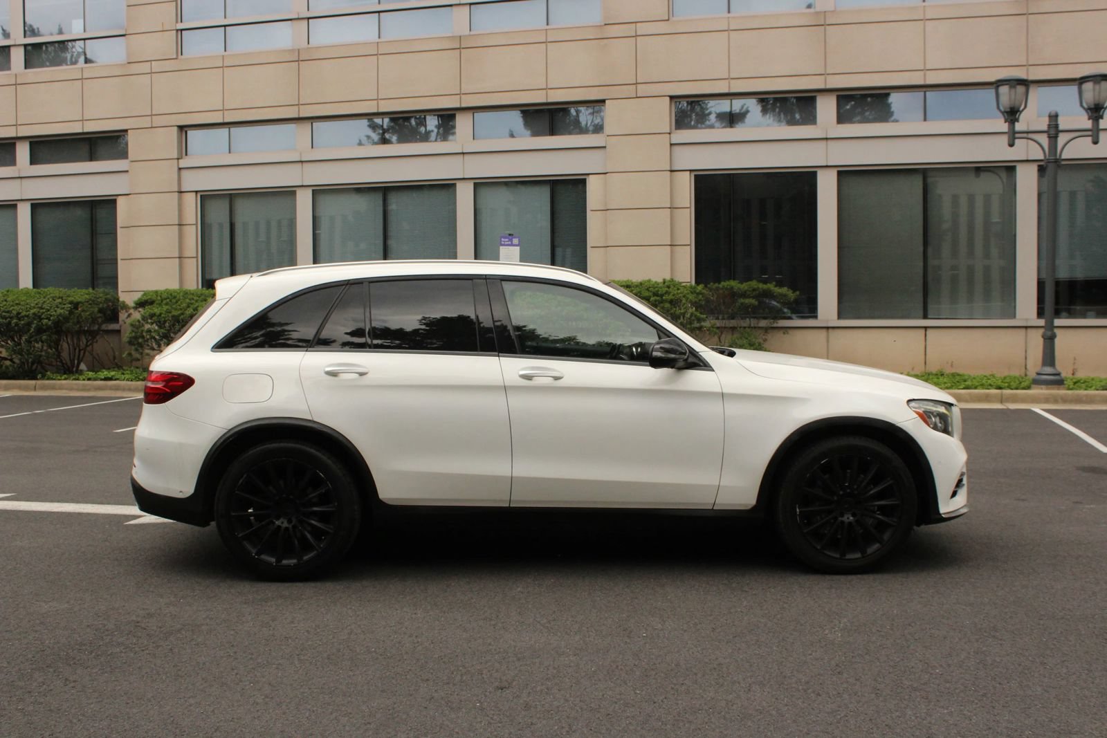 Used 2018 Mercedes-Benz GLC 43 AMG 4MATIC image 6