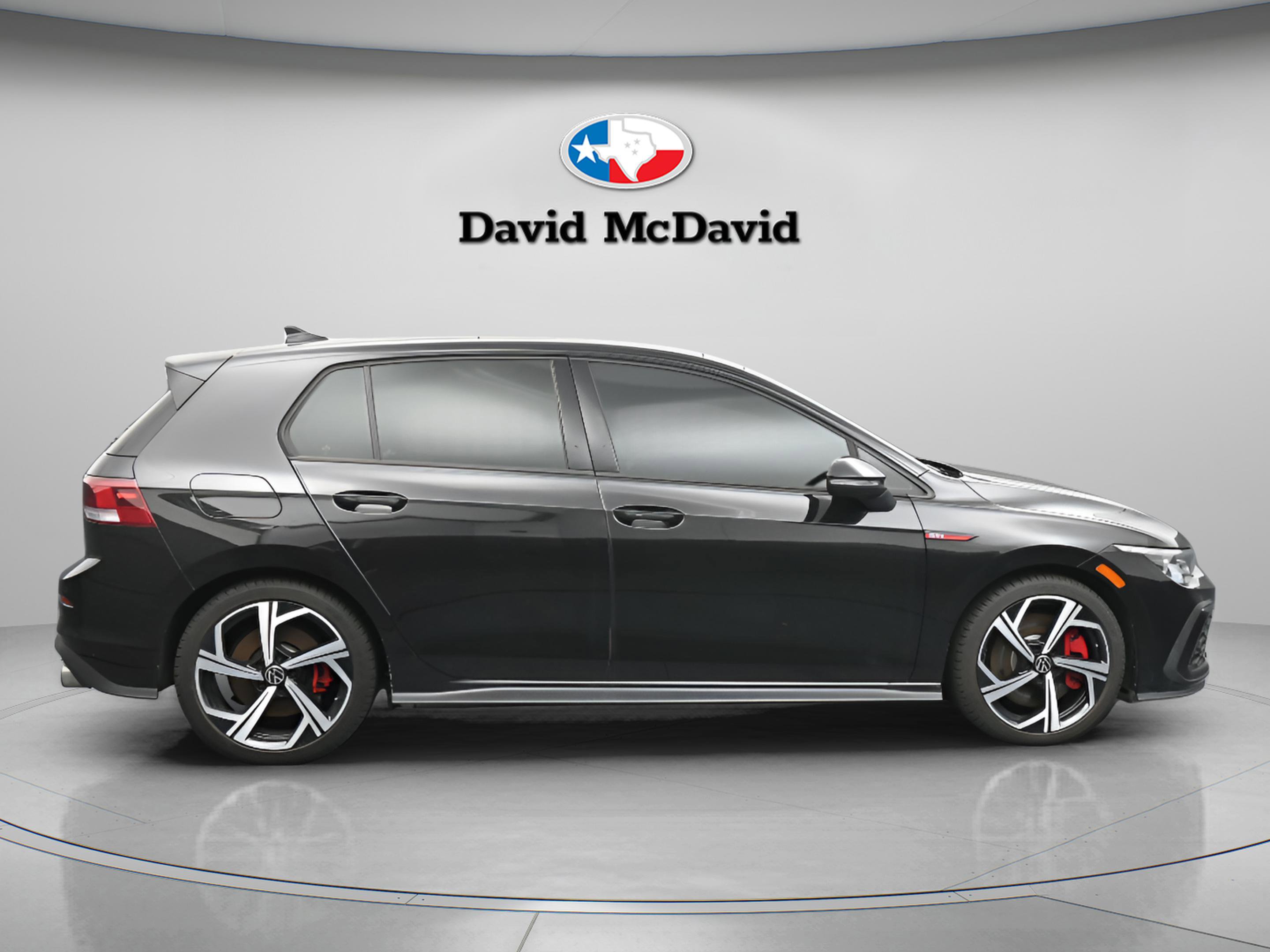 Used 2024 Volkswagen GTI SE FWD image 9