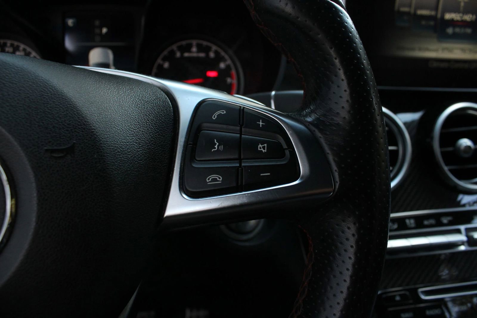 Used 2019 Mercedes-Benz GLC 43 AMG 4MATIC image 33