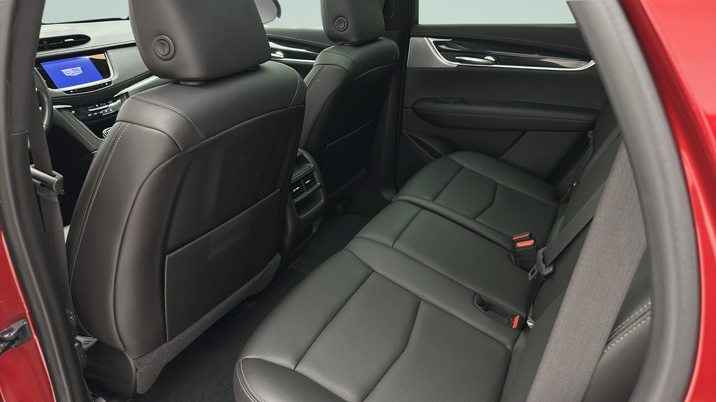 Used 2023 Cadillac XT5 Premium Luxury AWD/4WD image 9