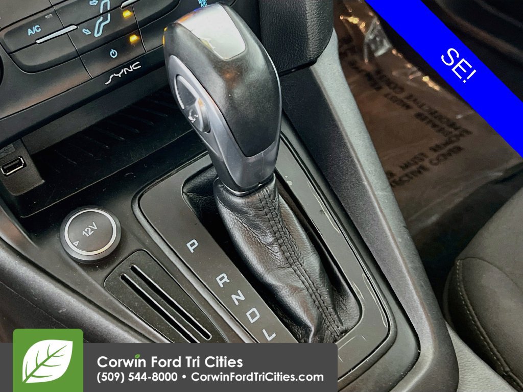 Used 2015 Ford Focus SE FWD image 10