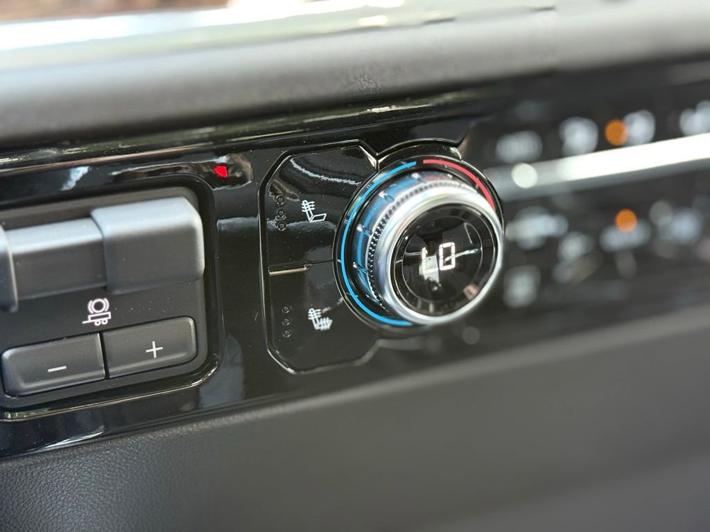 New 2026 GMC Sierra 1500 Elevation w/ Elevation Premium Package image 7