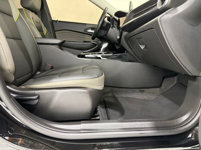 Used 2025 Chevrolet Trax ACTIV w/ Driver Confidence Package FWD image 20