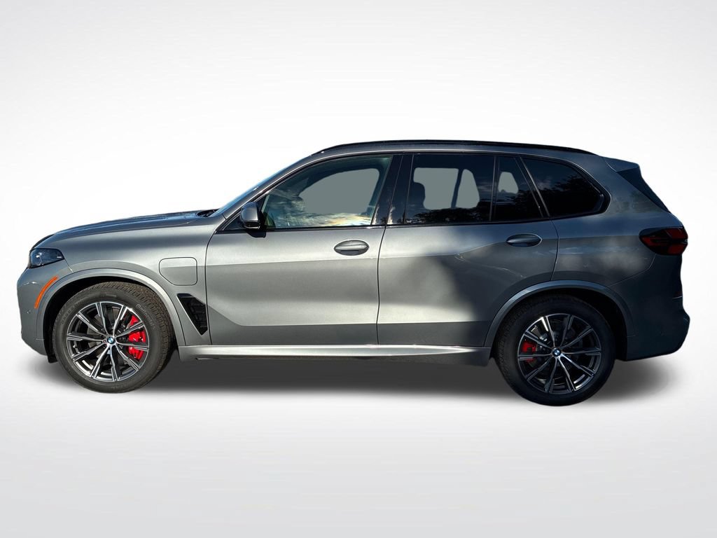 New 2026 BMW X5 xDrive50e w/ M Sport Package AWD/4WD image 6