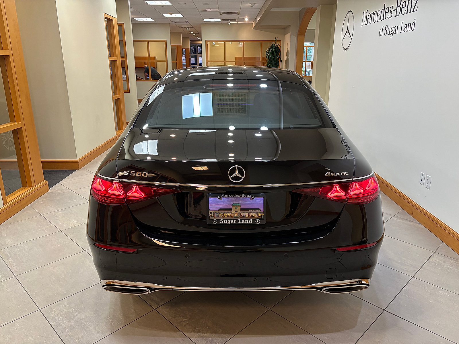 New 2027 Mercedes-Benz S 580 4MATIC Sedan image 4