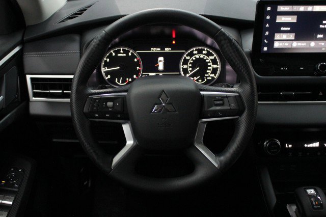 New 2026 Mitsubishi Outlander ES AWD/4WD image 21