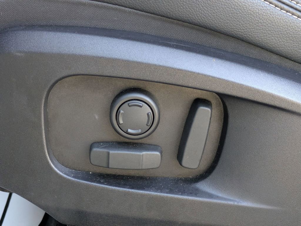 Used 2024 Jaguar F-PACE R-Dynamic S AWD/4WD image 7