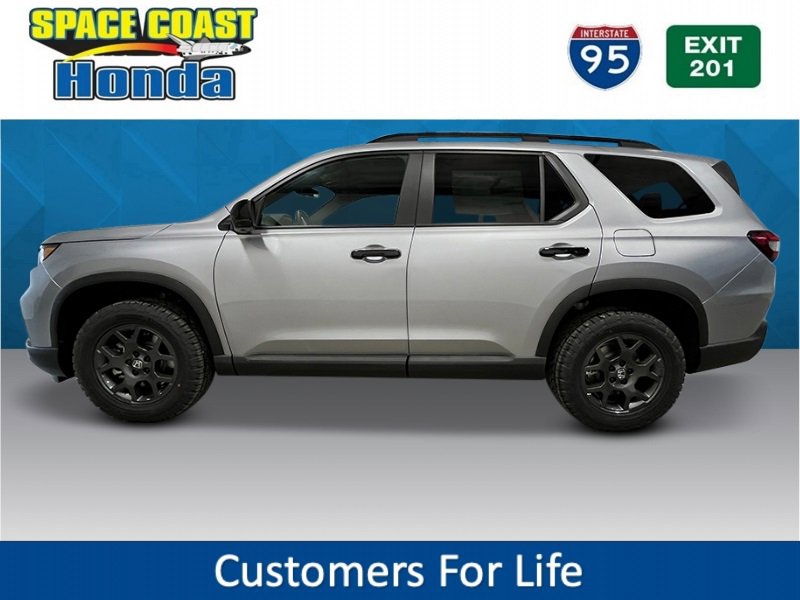 New 2025 Honda Pilot TrailSport image 6
