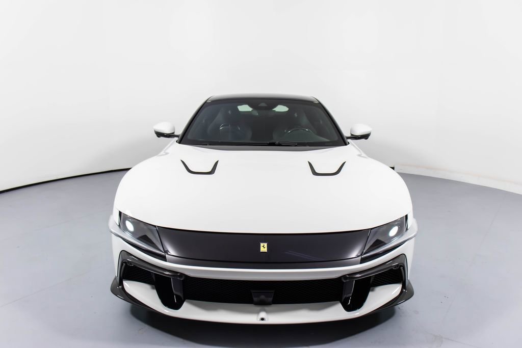 Certified 2025 Ferrari 12Cilindri image 15