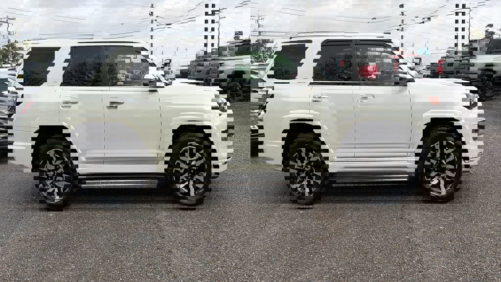 Used 2021 Toyota 4Runner Limited image 4