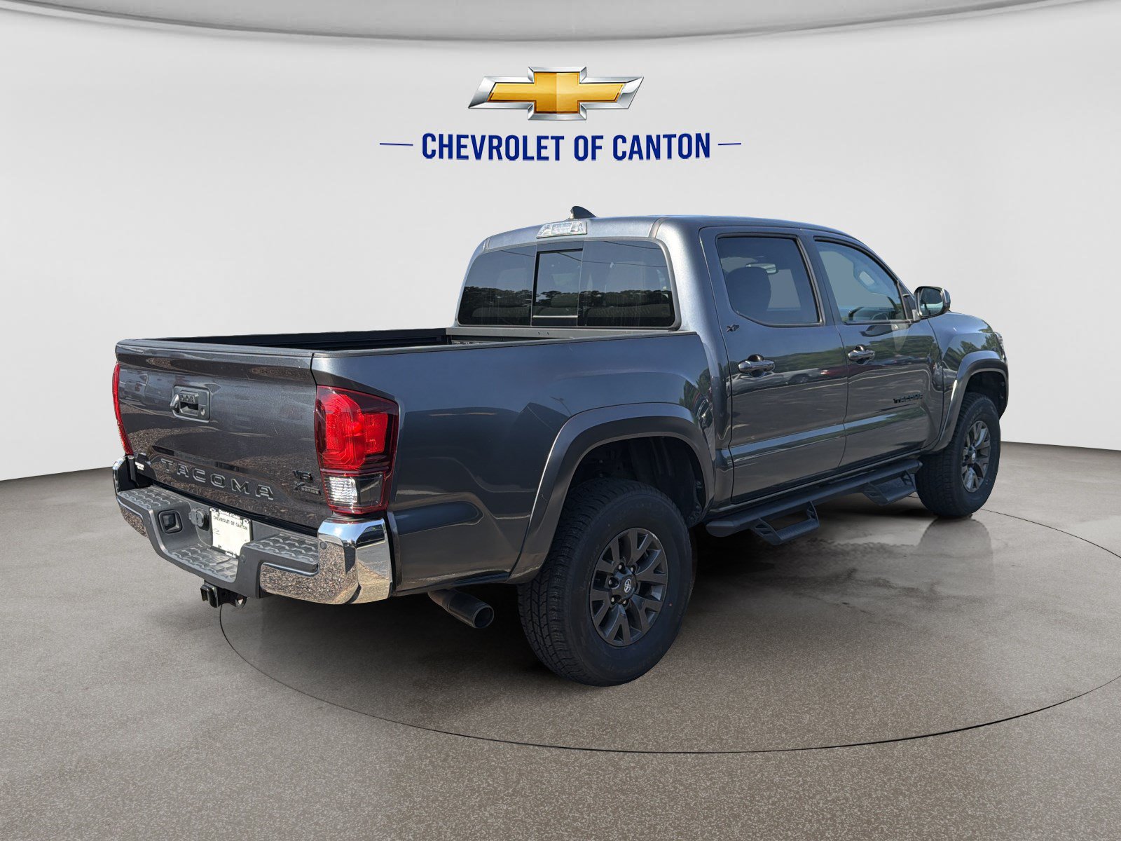 Used 2023 Toyota Tacoma SR5 RWD image 5