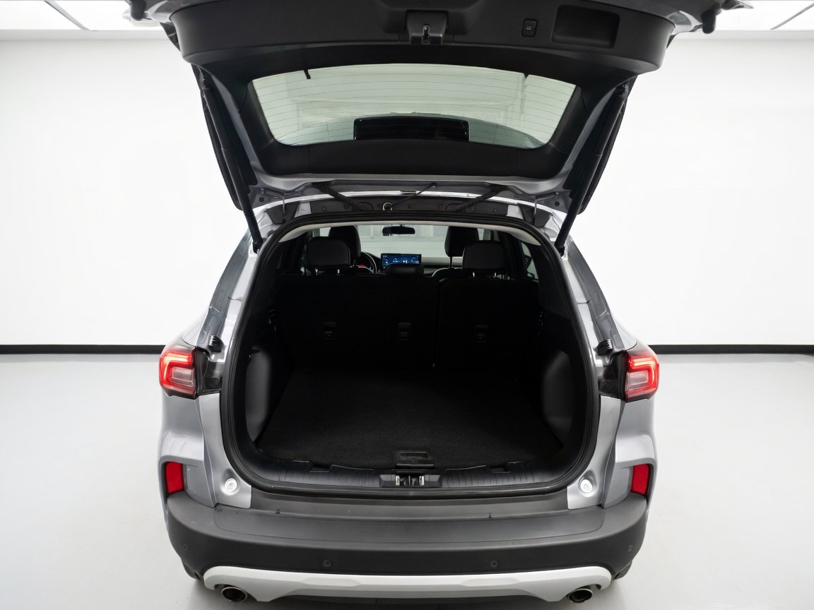 Used 2024 Ford Escape SE FWD image 19