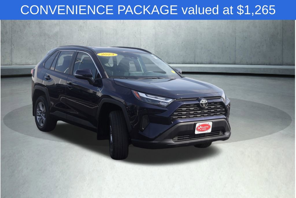 Used 2023 Toyota RAV4 XLE w/ Convenience Package image 4