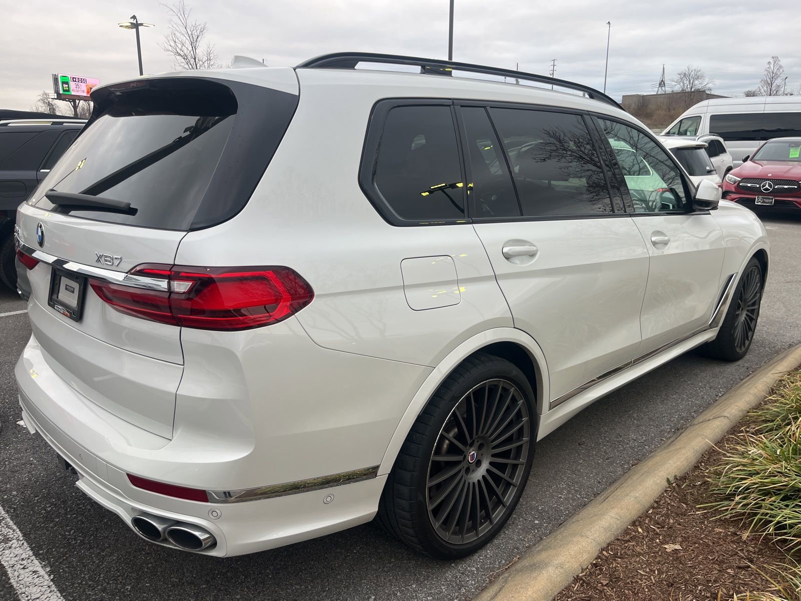 Used 2021 BMW ALPINA XB7 image 10