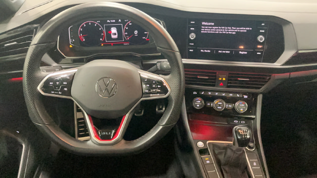 Used 2023 Volkswagen Jetta GLI Autobahn FWD image 10
