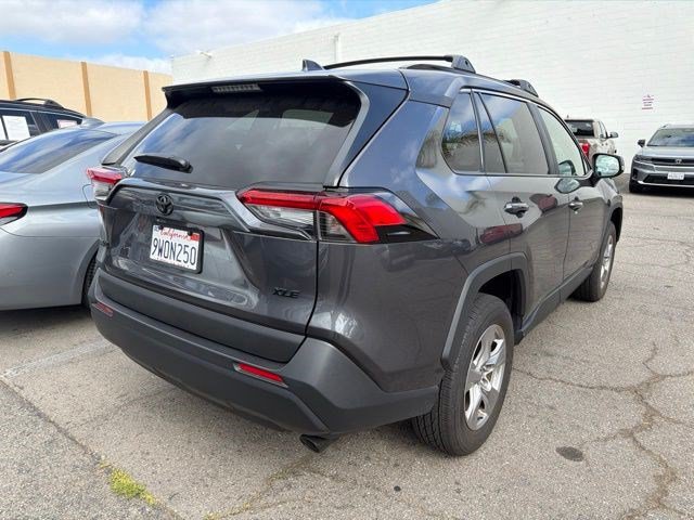 Used 2025 Toyota RAV4 XLE FWD image 10