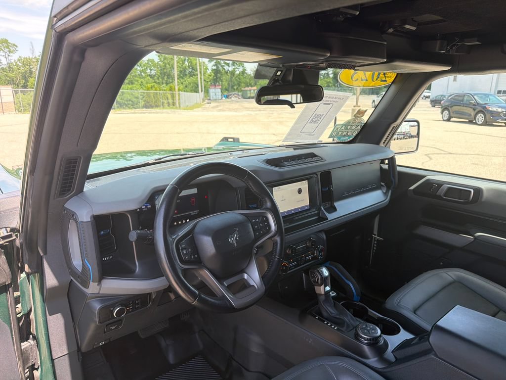 Used 2023 Ford Bronco Black Diamond w/ Sasquatch Package AWD/4WD image 16