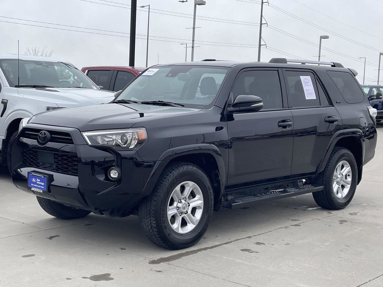 Used 2022 Toyota 4Runner SR5 Premium image 1