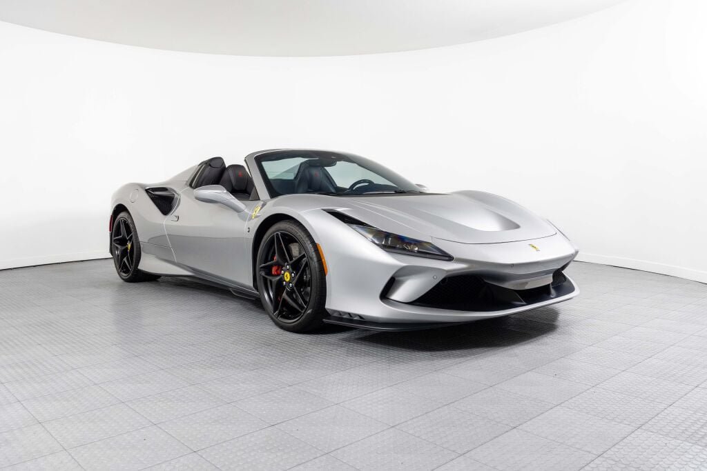 Used 2022 Ferrari F8 Tributo RWD image 19