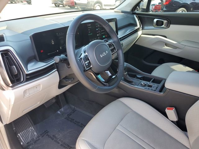 Used 2025 Kia Sorento S w/ Panoramic Sunroof Package image 15