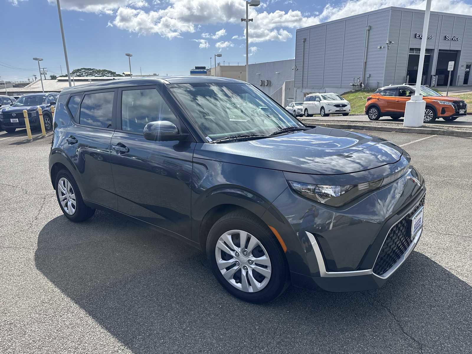 Used 2023 Kia Soul LX image 2