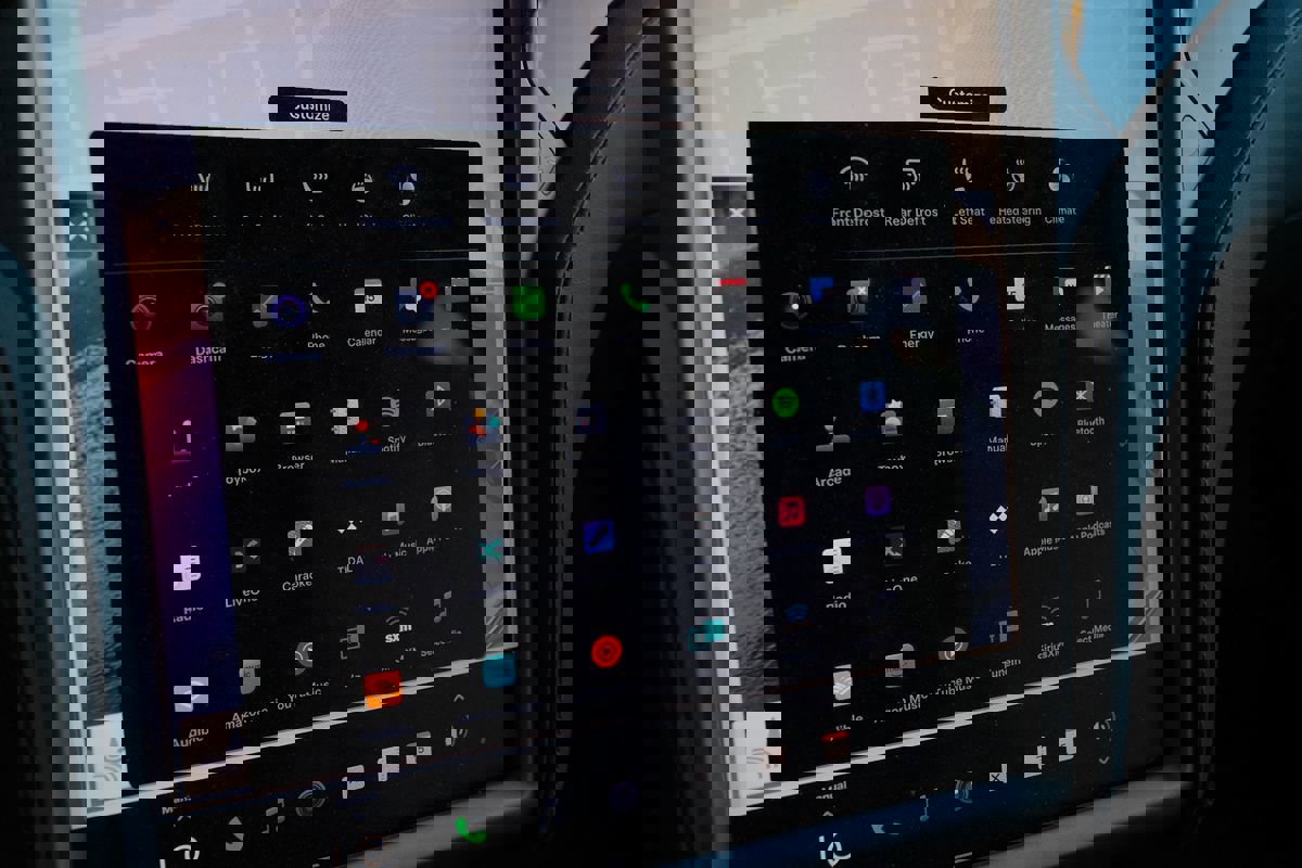 Used 2020 Tesla Model S Long Range Plus image 22