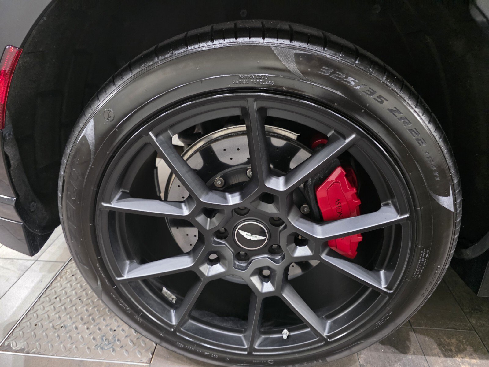 Used 2023 Aston Martin DBX 707 AWD/4WD image 4