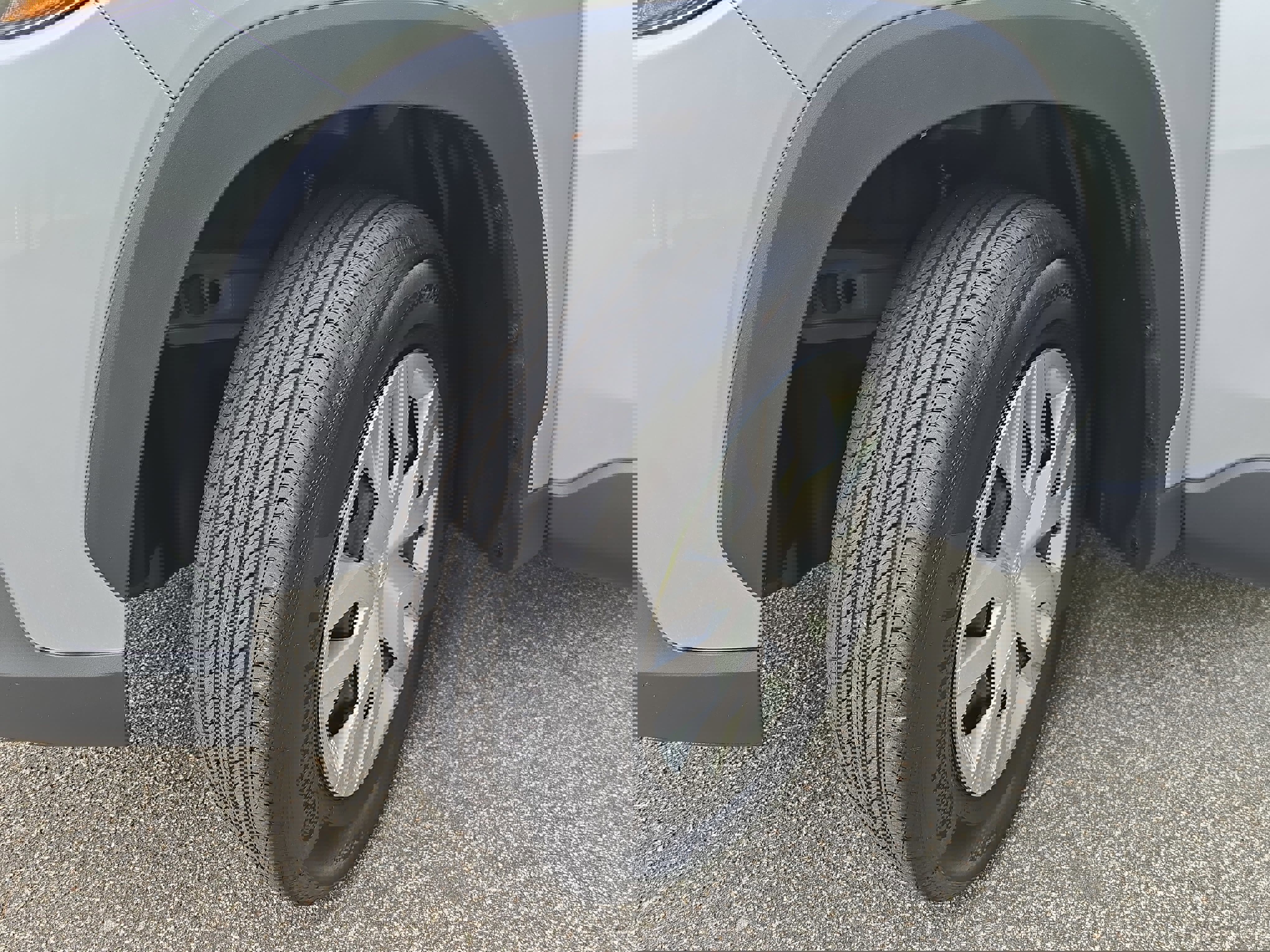 Used 2025 Toyota Corolla Cross L FWD image 29