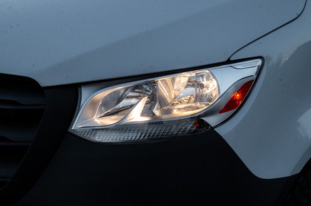 Used 2024 Mercedes-Benz Sprinter 2500 image 9