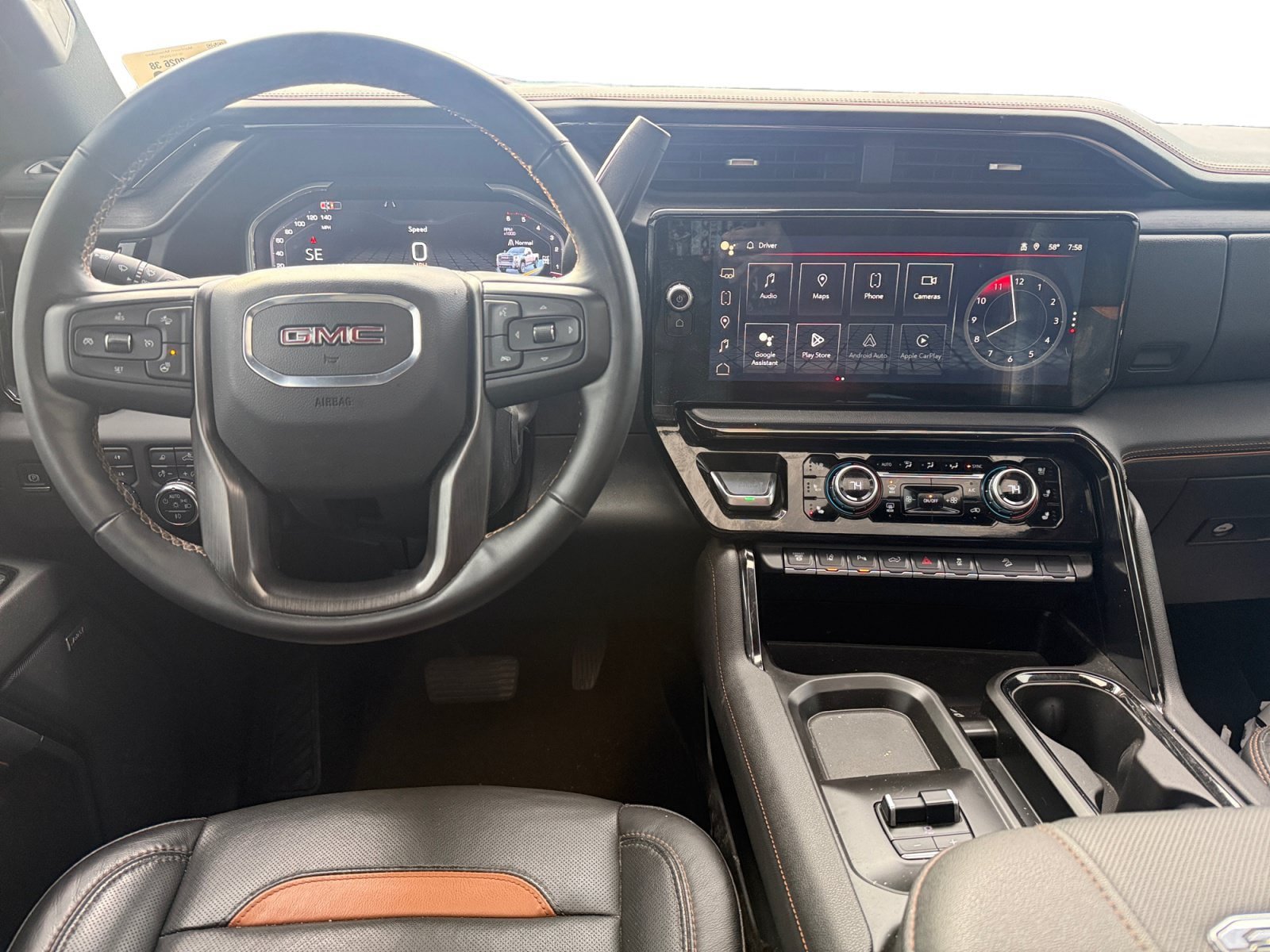 Used 2024 GMC Sierra 2500 AT4 w/ AT4 Premium Plus Package AWD/4WD image 10