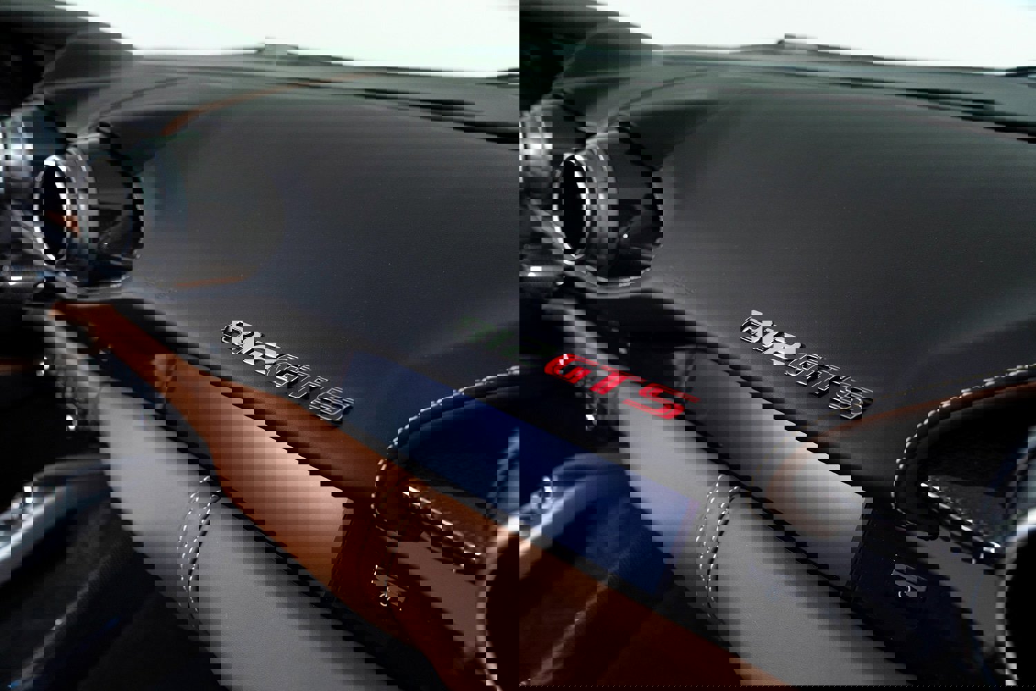 Used 2023 Ferrari 812 GTS image 46