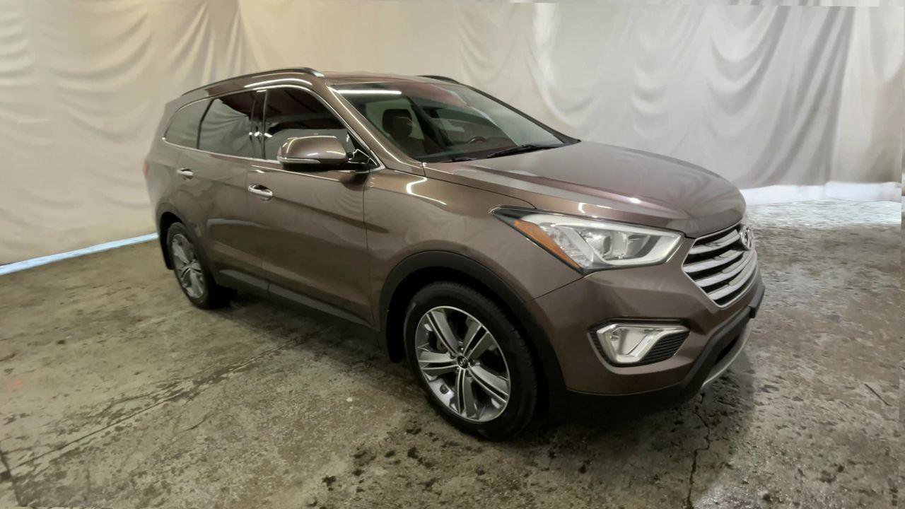 Used 2015 Hyundai Santa Fe GLS w/ Option Group 02 AWD/4WD image 2