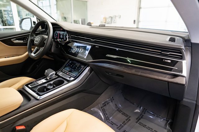 Used 2023 Audi Q8 Premium w/ Convenience Package image 29