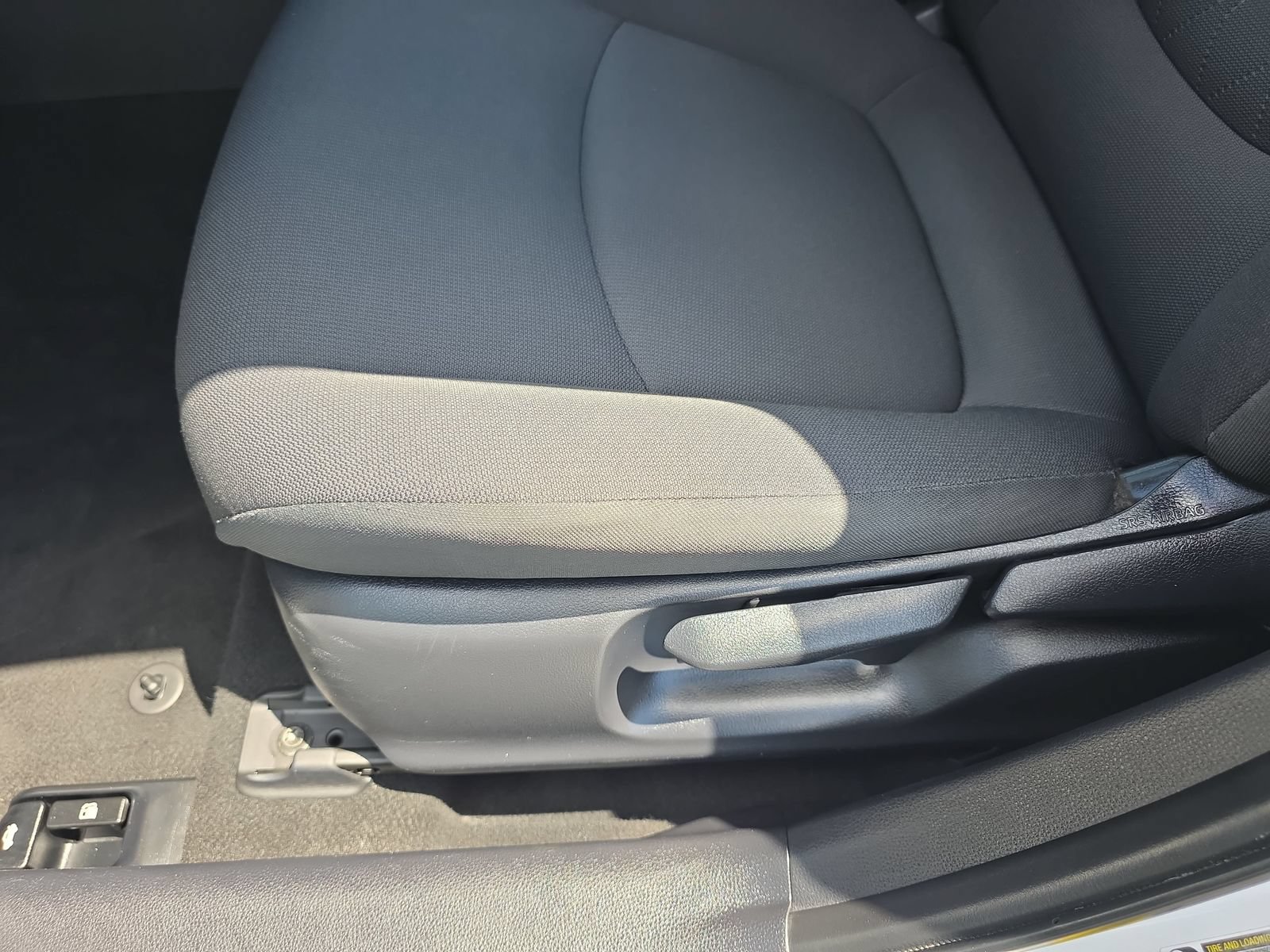 Used 2022 Toyota Corolla LE FWD image 27