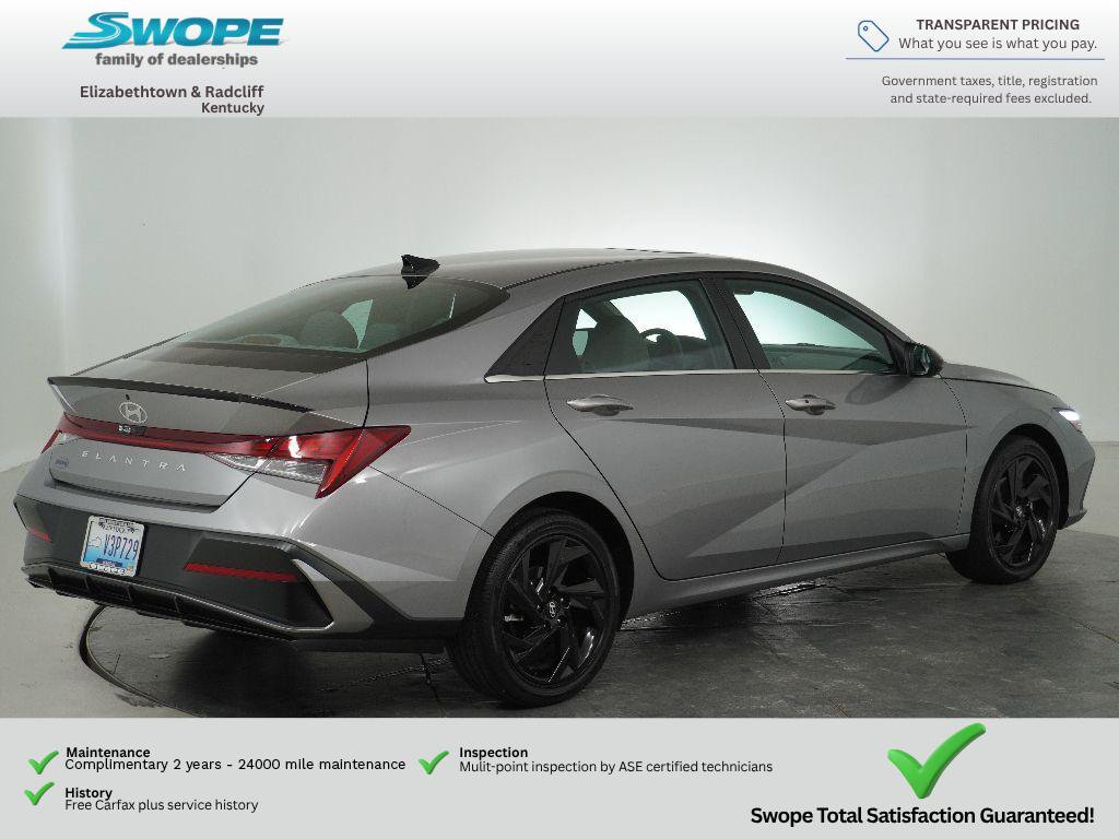 Used 2026 Hyundai Elantra SEL Sport Premium FWD image 3