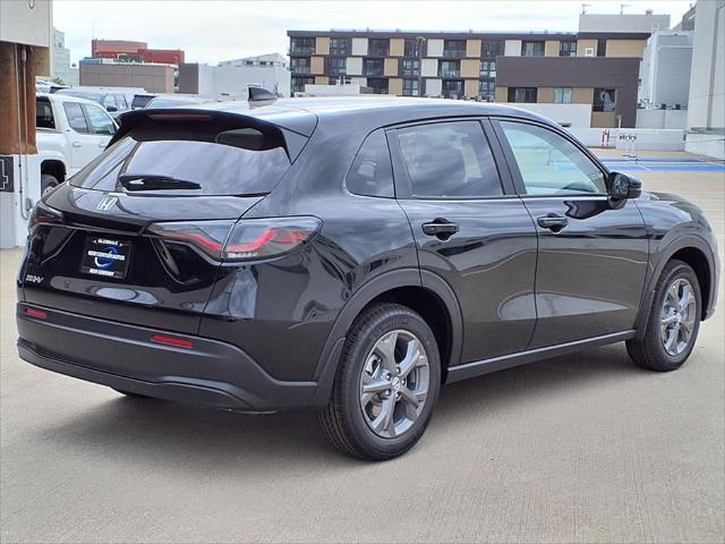 New 2026 Honda HR-V LX image 4