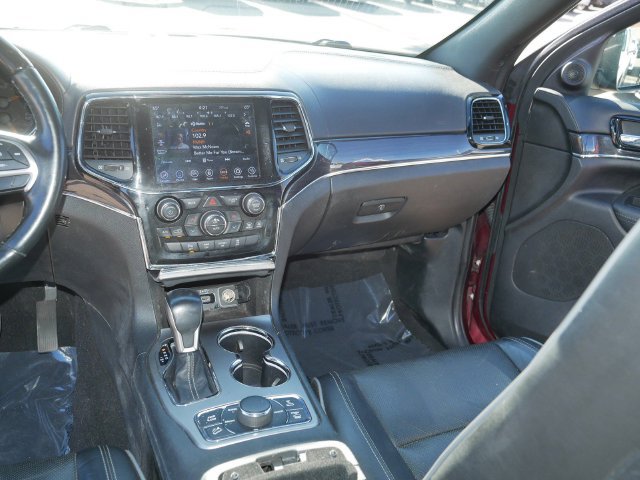Used 2020 Jeep Grand Cherokee Overland AWD/4WD image 22