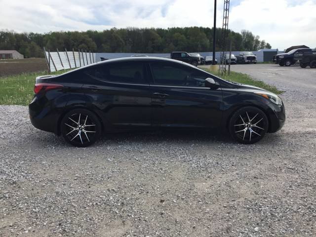 Used 2016 Hyundai Elantra SE FWD image 2