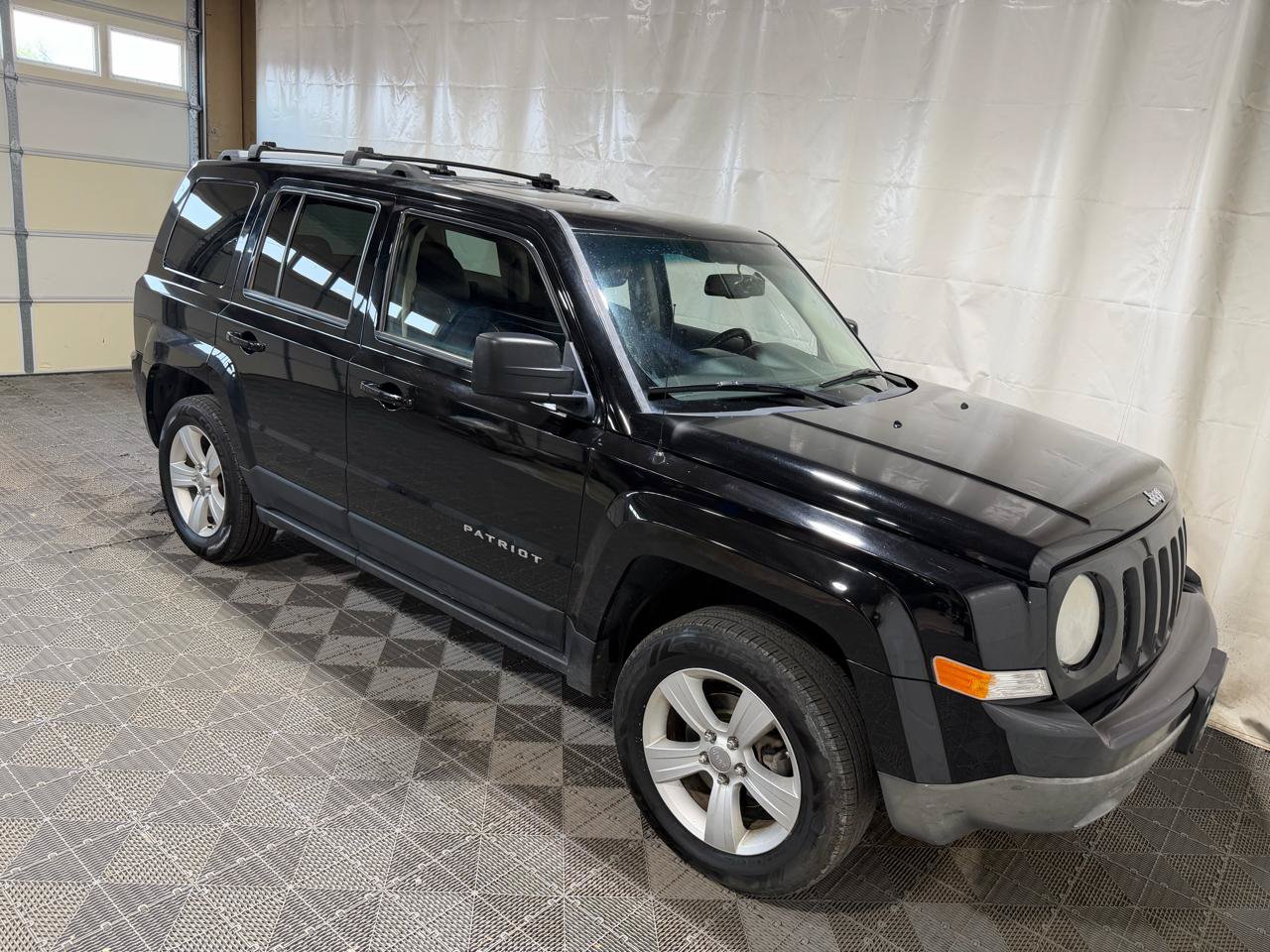 Used 2012 Jeep Patriot Limited AWD/4WD image 10