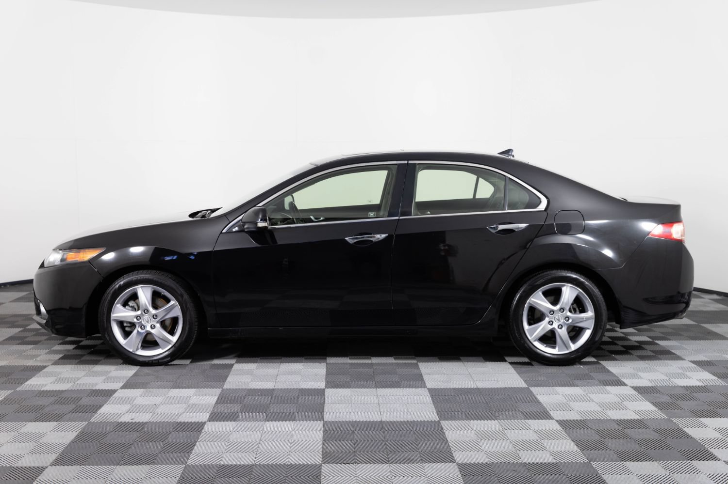 Used 2012 Acura TSX w/ Technology Package FWD image 3