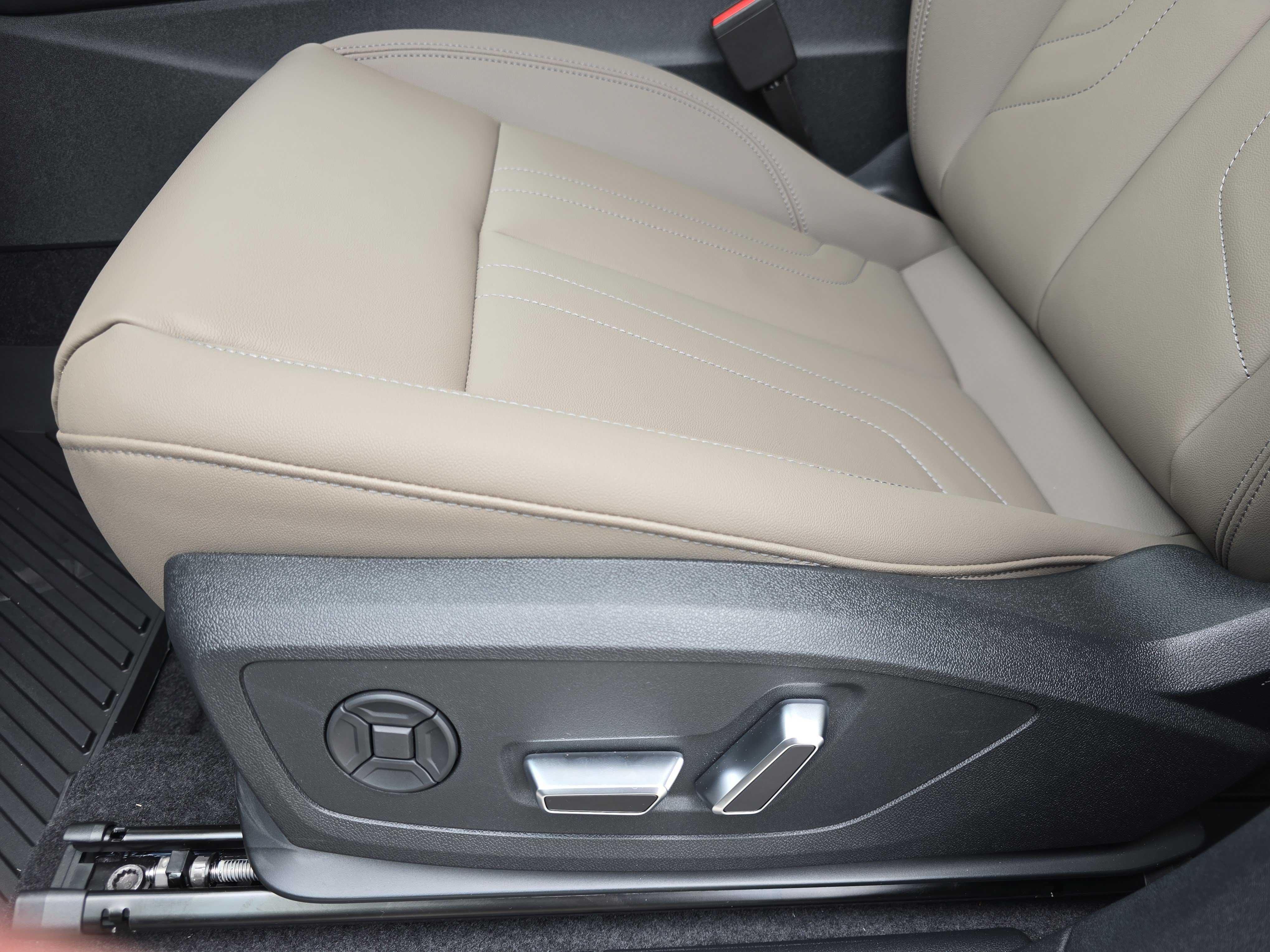 New 2026 Audi Q3 quattro 2.0T AWD/4WD image 29