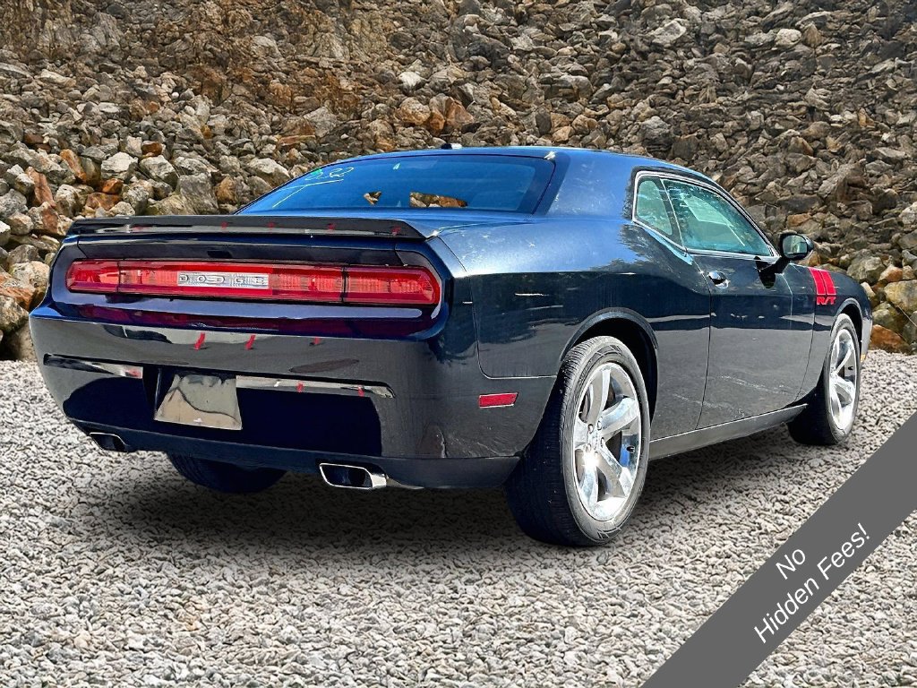 Used 2012 Dodge Challenger R/T RWD image 2