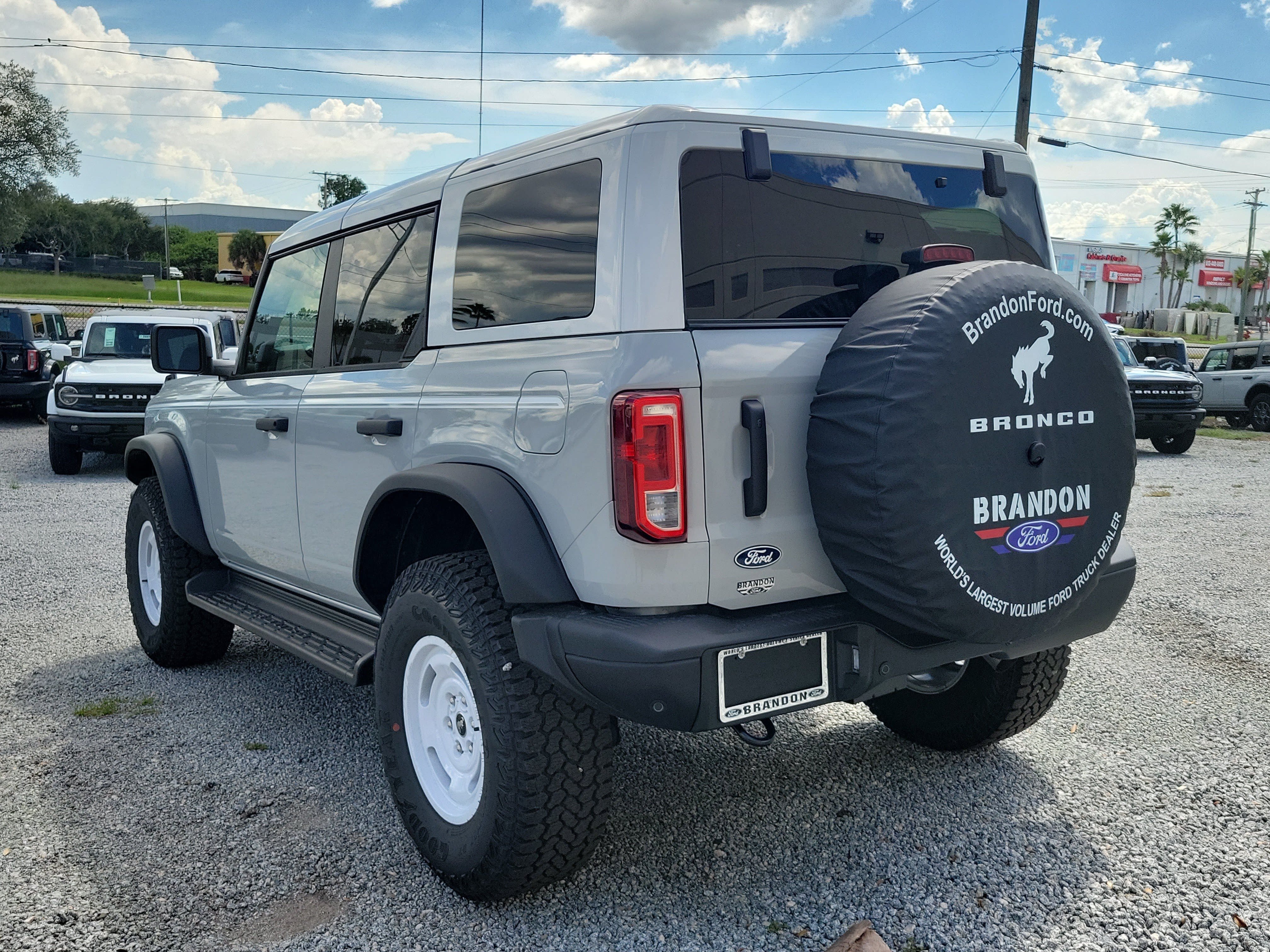 New 2026 Ford Bronco Heritage Edition AWD/4WD image 8