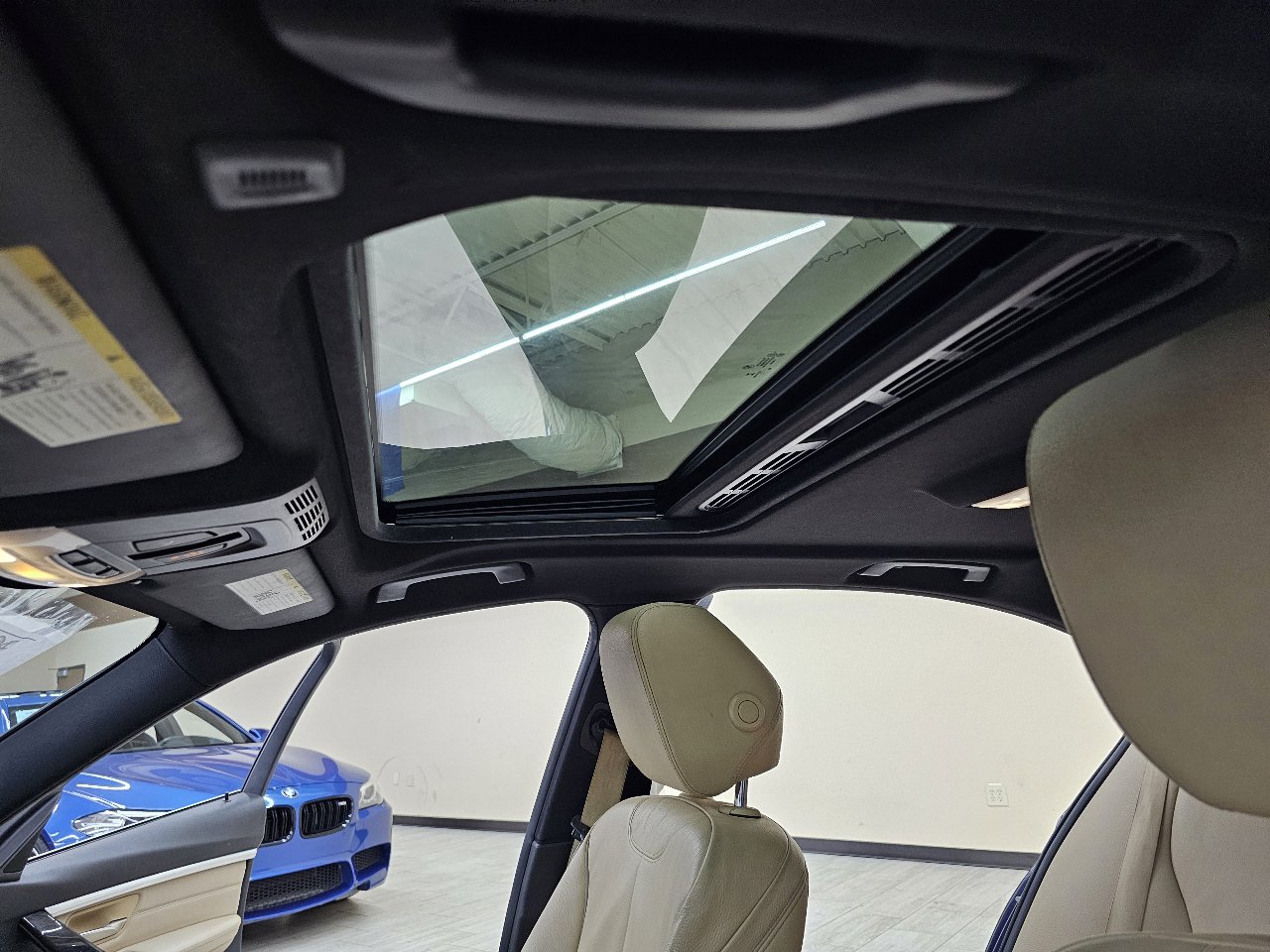 Used 2017 BMW 330i xDrive Sedan image 36